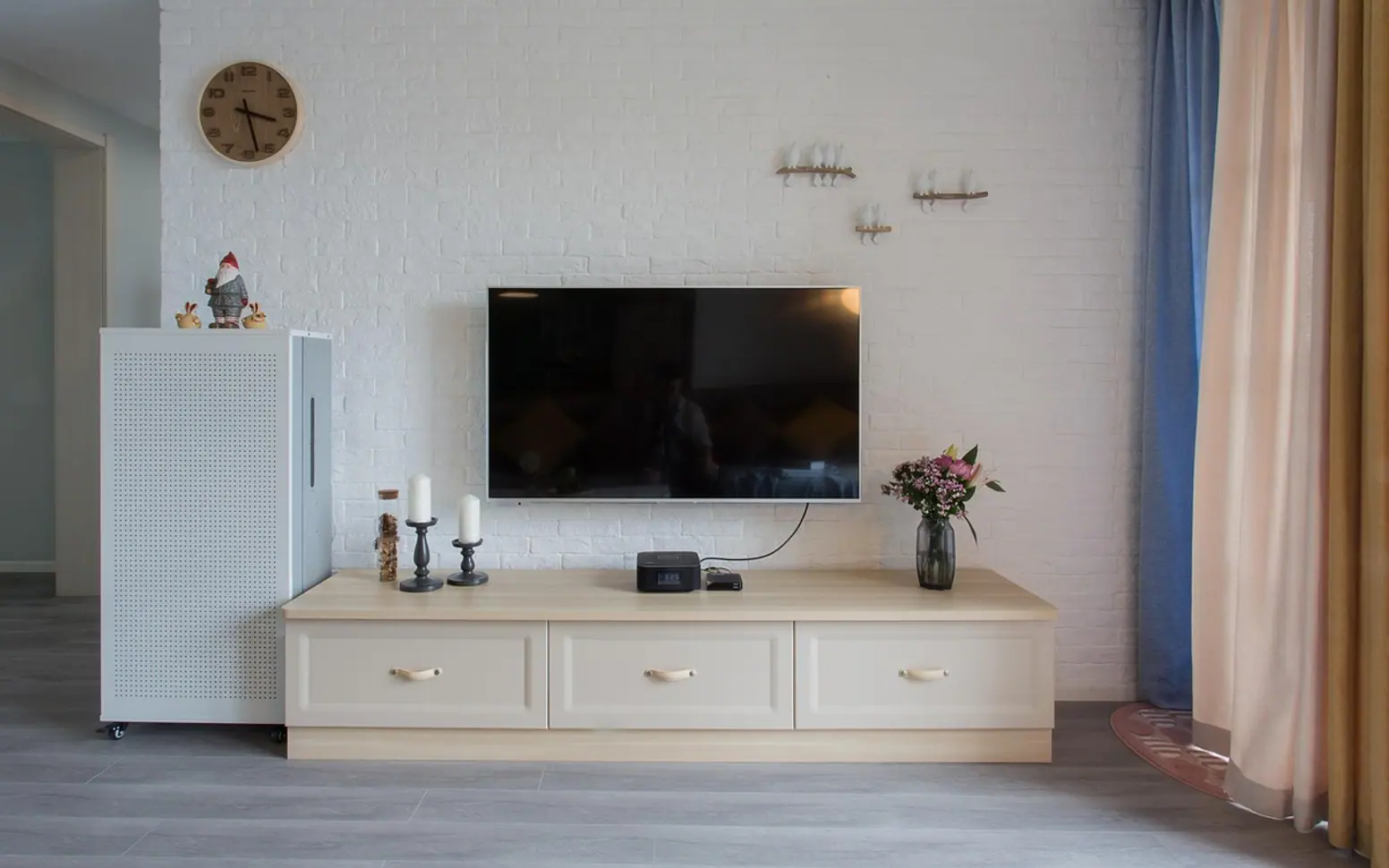 Bedroom, living room and wooden floor